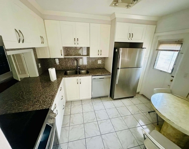 215 Se 3rd Avenue - Photo Thumbnail 4