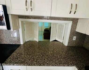 215 Se 3rd Avenue - Photo Thumbnail 5