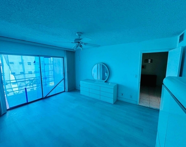 215 Se 3rd Avenue - Photo Thumbnail 8