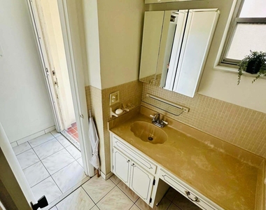 215 Se 3rd Avenue - Photo Thumbnail 7