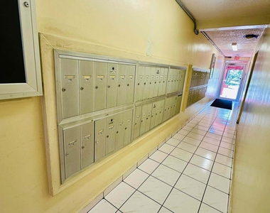 215 Se 3rd Avenue - Photo Thumbnail 2