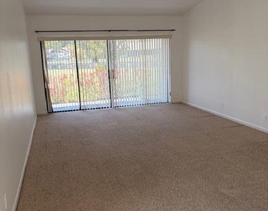 6343 W Pinehurst Cir W - Photo Thumbnail 17