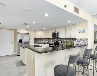 2700 N Highway A1a - Photo Thumbnail 10