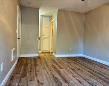 432 Edgehill - Photo Thumbnail 14