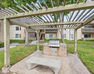 432 Edgehill - Photo Thumbnail 26