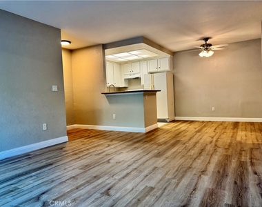 432 Edgehill - Photo Thumbnail 5