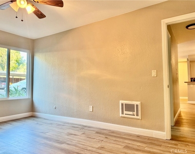 432 Edgehill - Photo Thumbnail 12