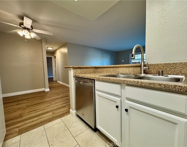 432 Edgehill - Photo Thumbnail 8