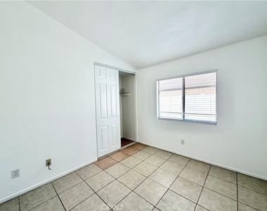 29677 Woodlands Avenue - Photo Thumbnail 12