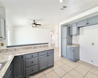 29677 Woodlands Avenue - Photo Thumbnail 10