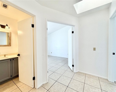 29677 Woodlands Avenue - Photo Thumbnail 14