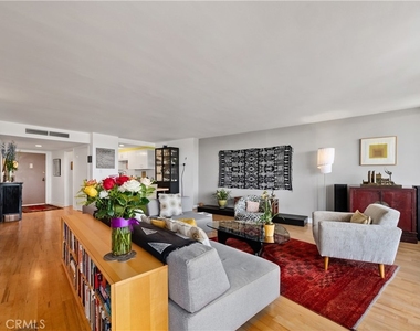 4265 Marina City Drive - Photo Thumbnail 9