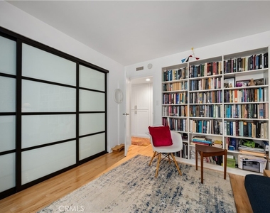 4265 Marina City Drive - Photo Thumbnail 13
