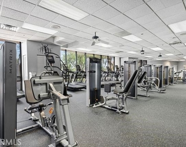4265 Marina City Drive - Photo Thumbnail 34