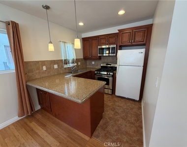 11267 Otsego Street - Photo Thumbnail 2