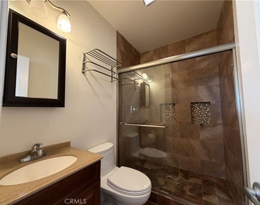 11267 Otsego Street - Photo Thumbnail 6