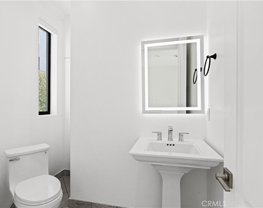 1724 Bluff Place - Photo Thumbnail 11