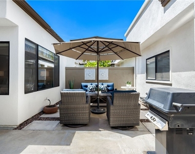 54137 Oak Hill - Photo Thumbnail 7