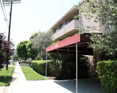 4487 Colbath Avenue - Photo Thumbnail 3