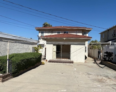 1331 S Patton Avenue - Photo Thumbnail 15