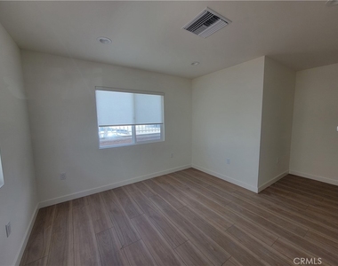 1567 W 228th Street - Photo Thumbnail 16