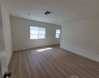 1567 W 228th Street - Photo Thumbnail 10