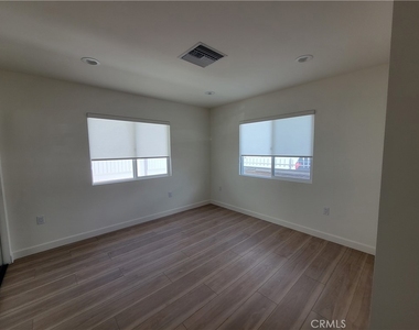 1567 W 228th Street - Photo Thumbnail 15