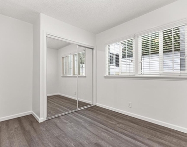 7845 Hillrose Street - Photo Thumbnail 14