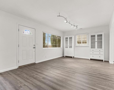 7845 Hillrose Street - Photo Thumbnail 4
