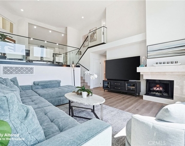83 Palm Beach Court - Photo Thumbnail 15