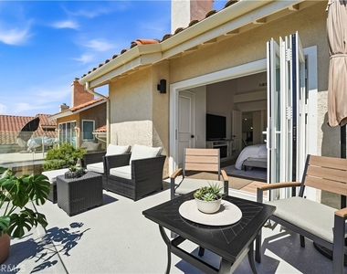 83 Palm Beach Court - Photo Thumbnail 21
