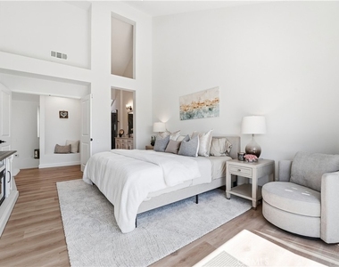 83 Palm Beach Court - Photo Thumbnail 19
