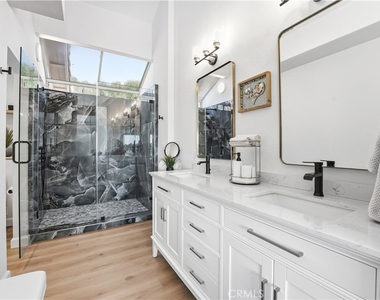 83 Palm Beach Court - Photo Thumbnail 20