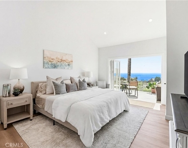 83 Palm Beach Court - Photo Thumbnail 18
