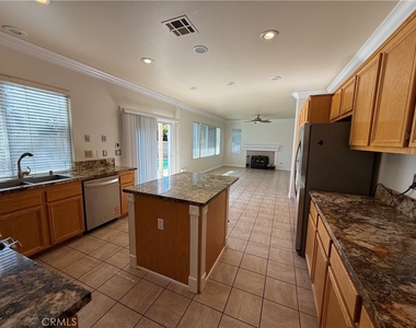 3299 Rexford - Photo Thumbnail 8