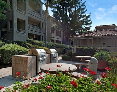 1035 La Terraza Circle - Photo Thumbnail 34