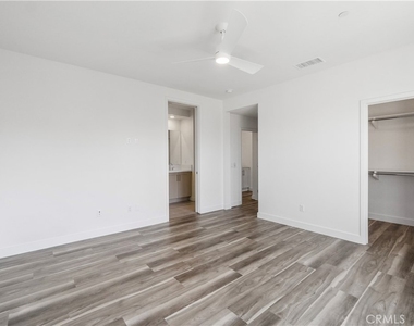 1632 Doheny Way - Photo Thumbnail 7