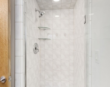 404 Prospect Street - Photo Thumbnail 16