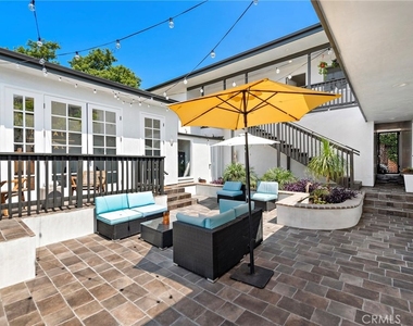 326 N Coast - Photo Thumbnail 10