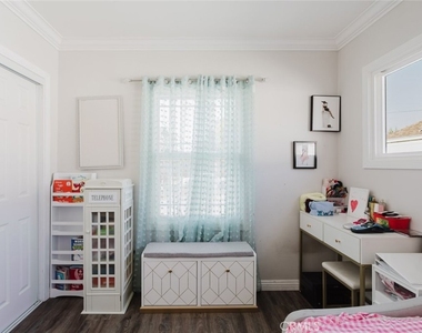 14761 Septo Street - Photo Thumbnail 20