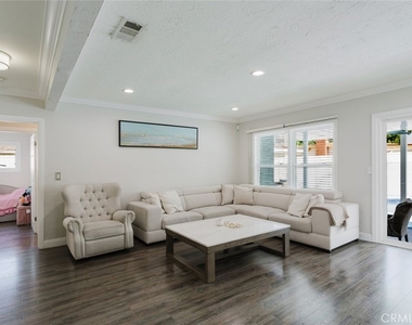 14761 Septo Street - Photo Thumbnail 4