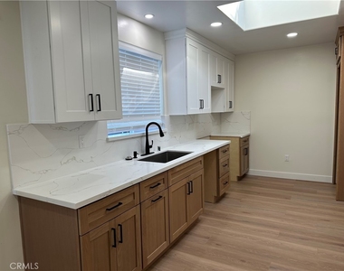 7321 Darby Place - Photo Thumbnail 1