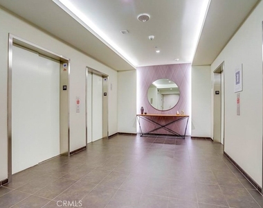 889 Francisco Street - Photo Thumbnail 35