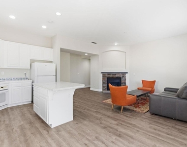 1067 Somersby Way - Photo Thumbnail 14