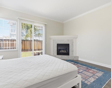 1067 Somersby Way - Photo Thumbnail 21