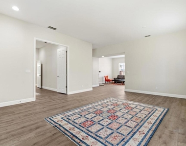 1067 Somersby Way - Photo Thumbnail 6