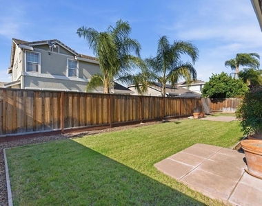 1067 Somersby Way - Photo Thumbnail 37