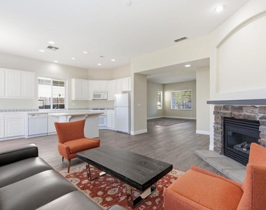 1067 Somersby Way - Photo Thumbnail 12