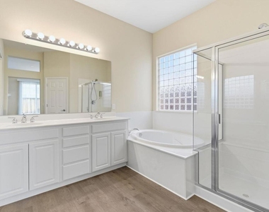 1067 Somersby Way - Photo Thumbnail 25