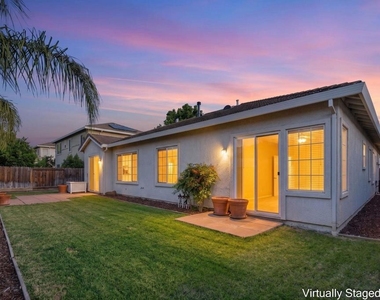 1067 Somersby Way - Photo Thumbnail 42